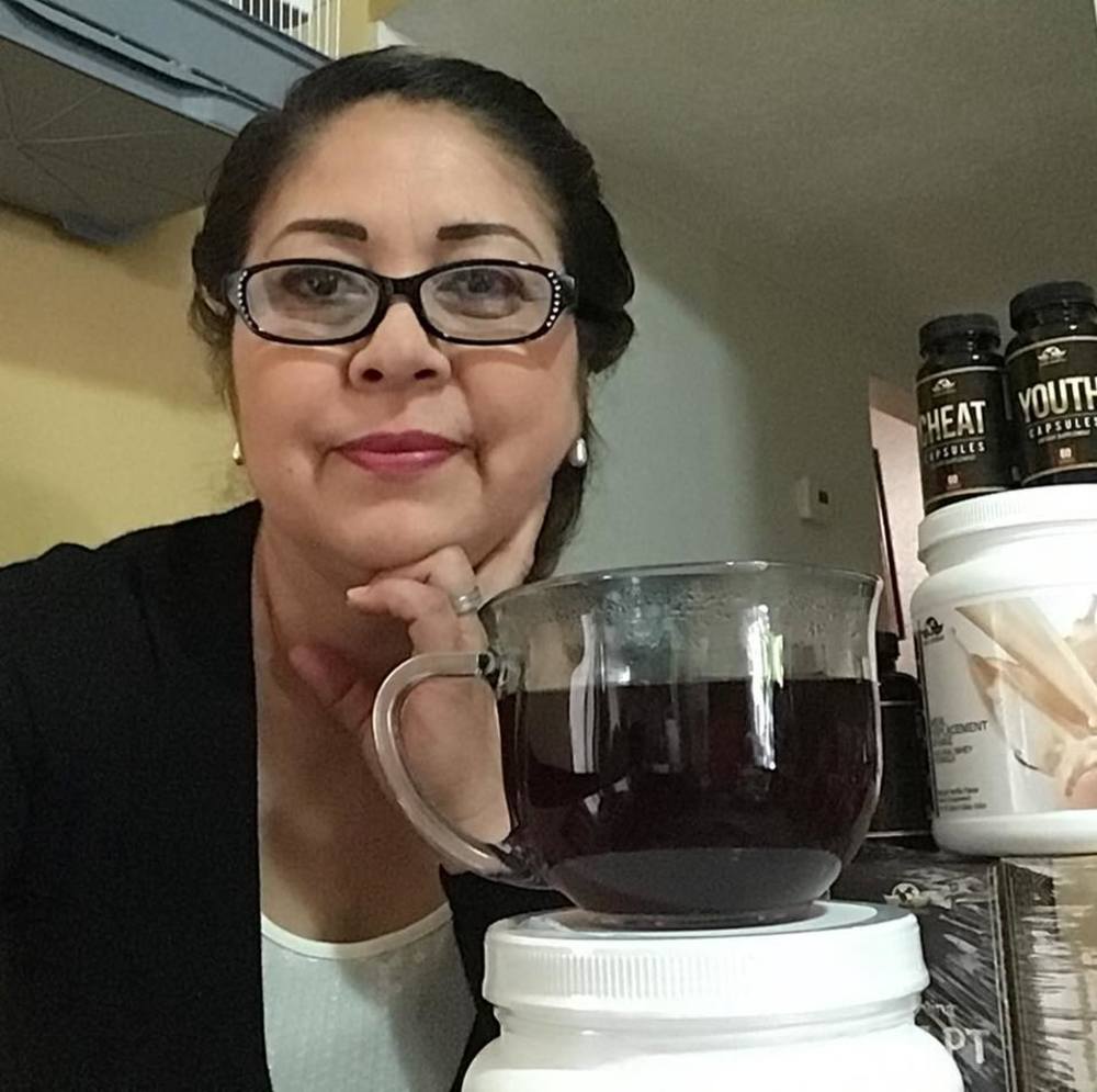 Meet your Posher, Ednita